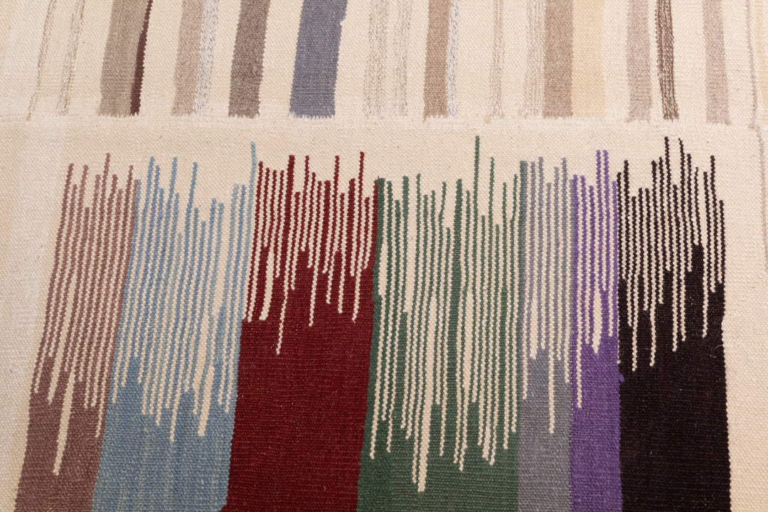 Fine Vintage Scandinavian Kilim Rug 8'4'' x 12'2''