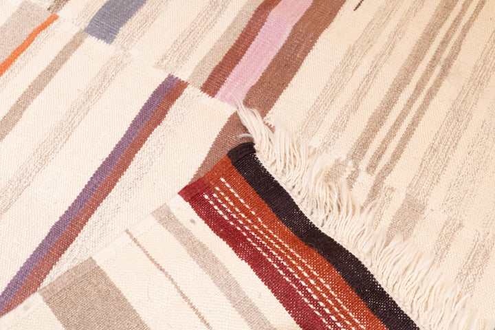 Fine Vintage Scandinavian Kilim Rug 8'4'' x 12'2''
