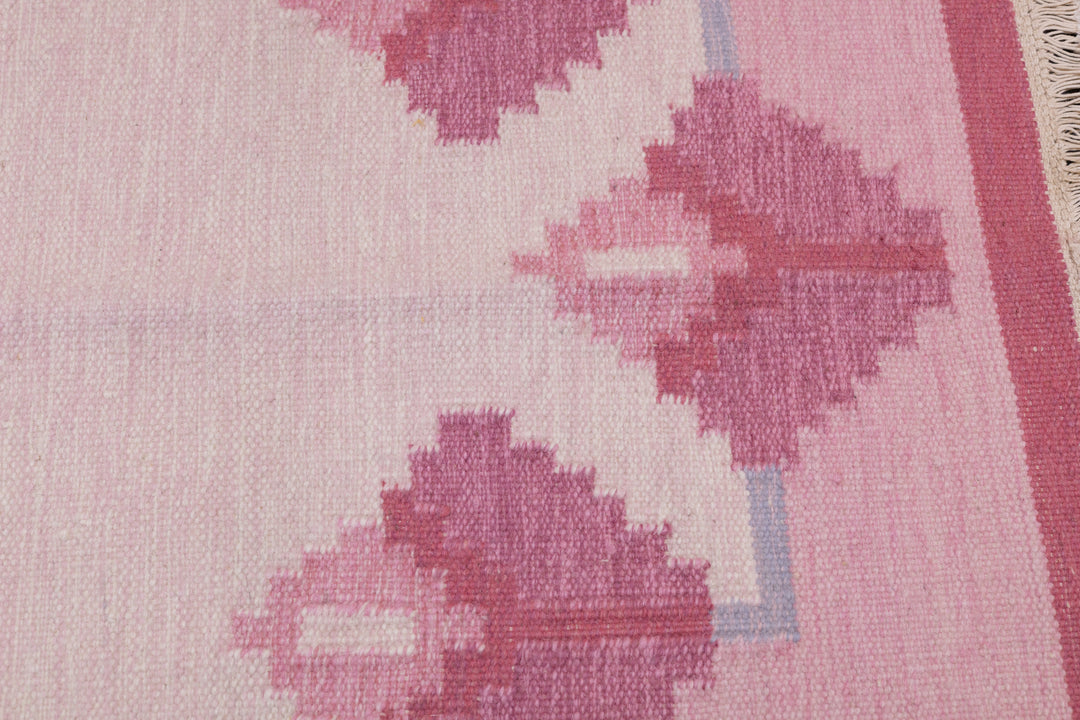 Fine Vintage Swedish Kilim Rug 4'6'' x 6'6''