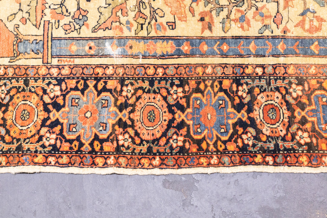 Antique Farahan Sarouk Rug 4'3'' x 6'7''