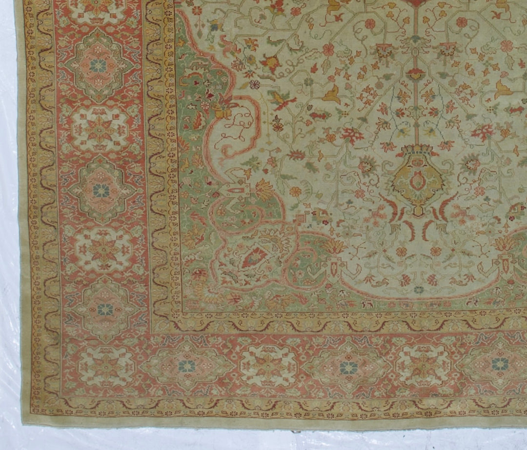 Fine Antique Borlu Oushak Wool Rug 8'7" x 11’10"