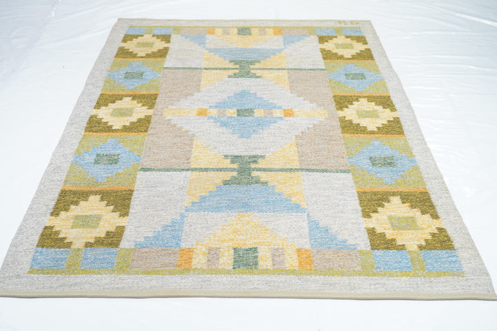 Swedish Kilim Rug 4'3'' x 6'7''