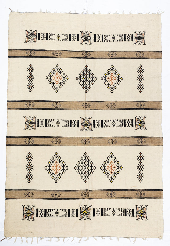 Fine Vintage Moroccan Rug 5'10" x 8’5"