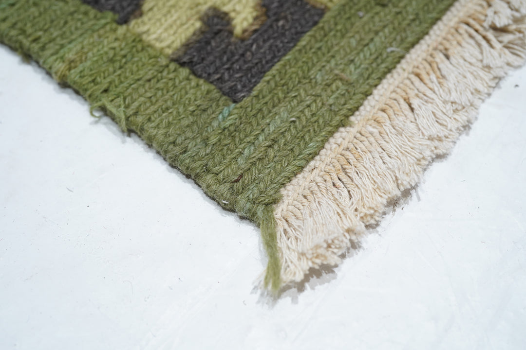 Sumak Rug 8’0" x 10'0"