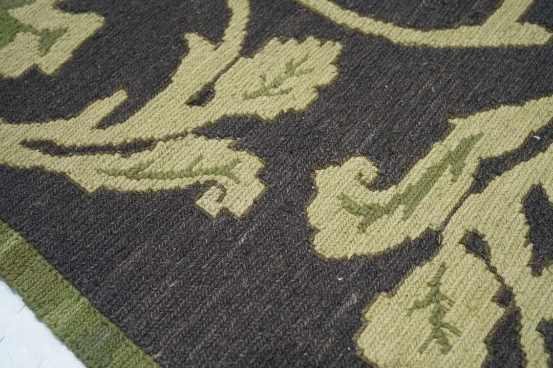 Sumak Rug 8’0" x 10'0"