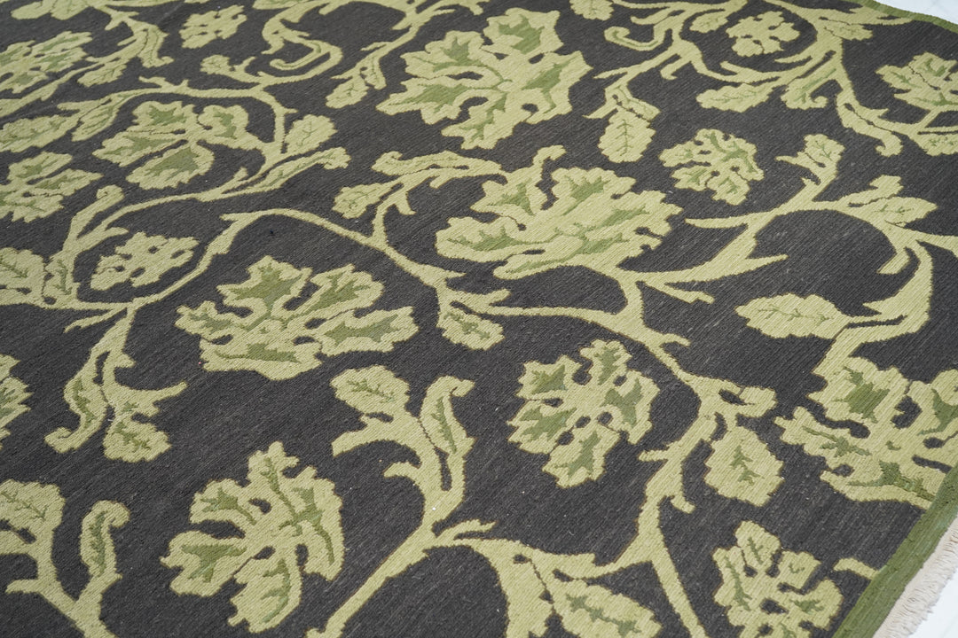 Sumak Rug 8’0" x 10'0"