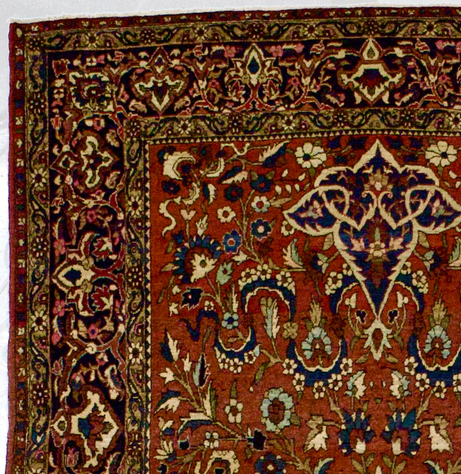 Isfahan Rug 4'6" x 7’3"