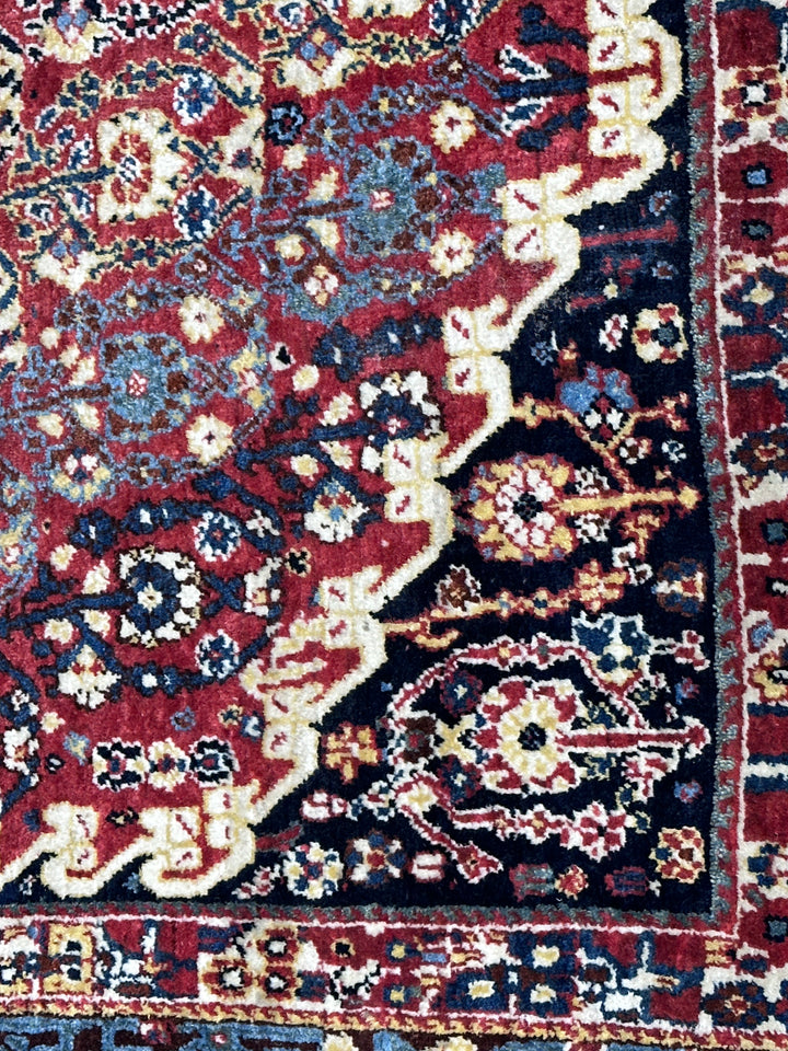 Antique Persian Qashqai Rug 4’8" x 7’11"