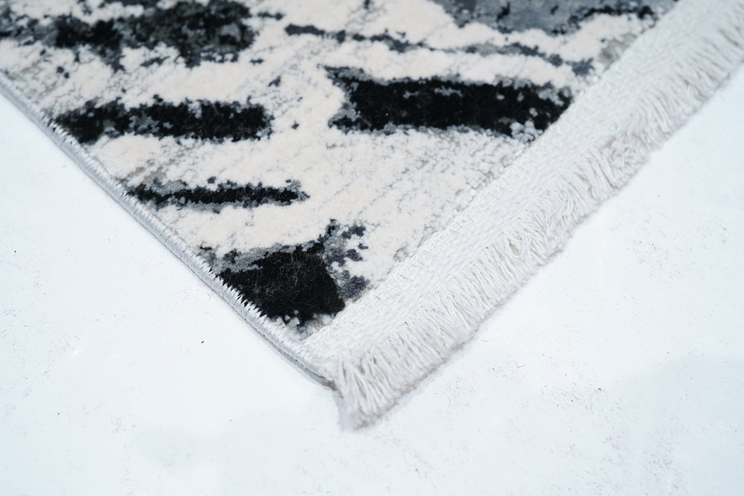 Abstract Design Rug 5'2'' x 7'7''