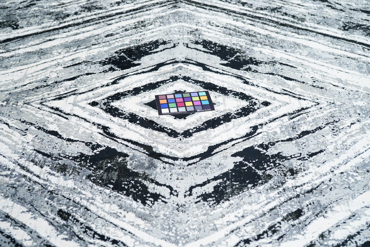 Abstract Design Rug 5'2'' x 7'7''