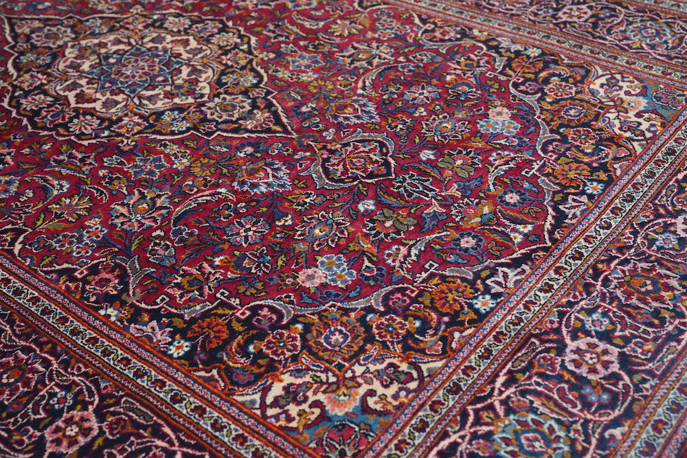Vintage  Kashan Rug 4'4'' x 6'8''