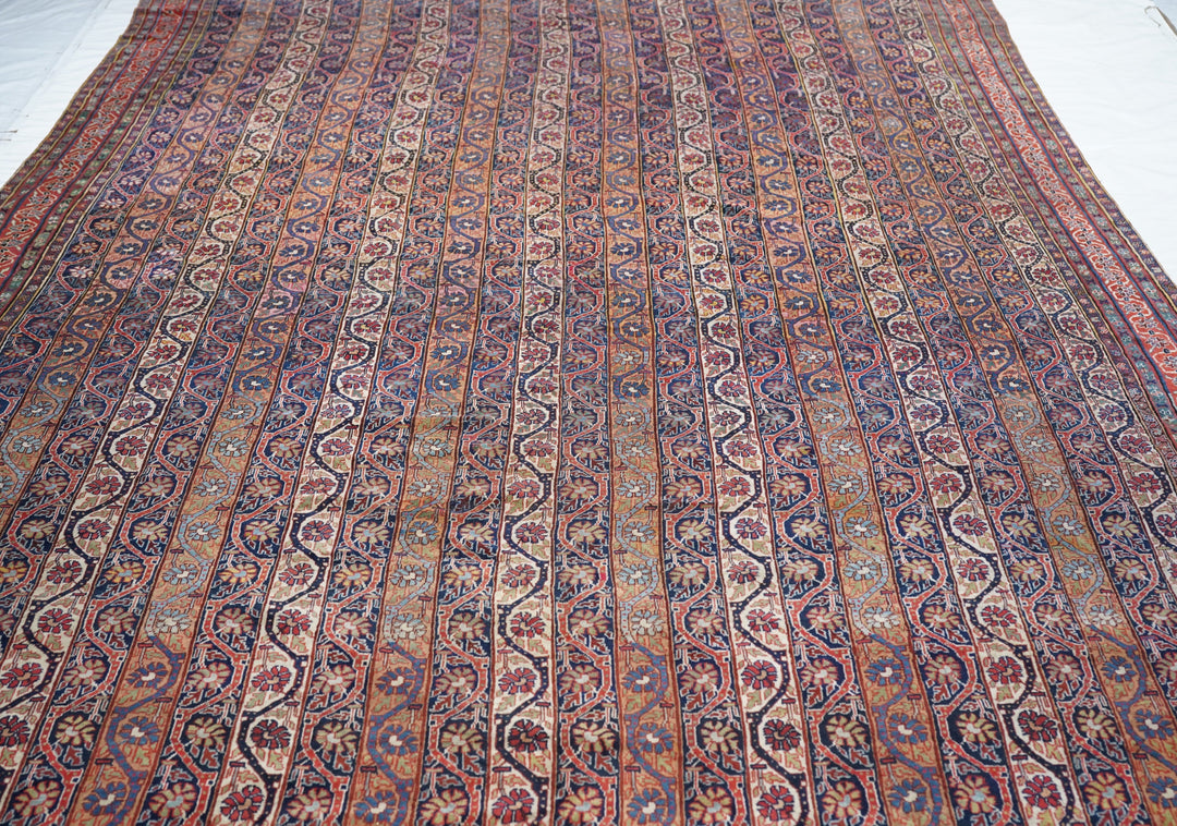 Fine Antique Tribal Qashqai Rug 8'4'' x 15'4''
