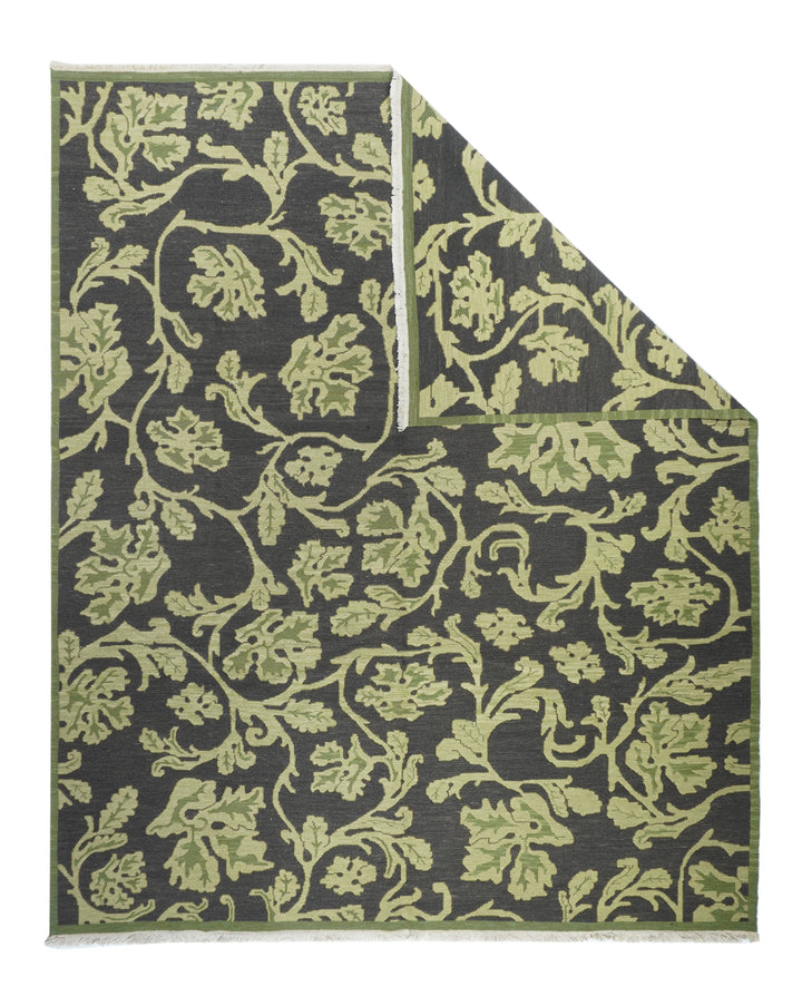 Sumak Rug 8’0" x 10'0"